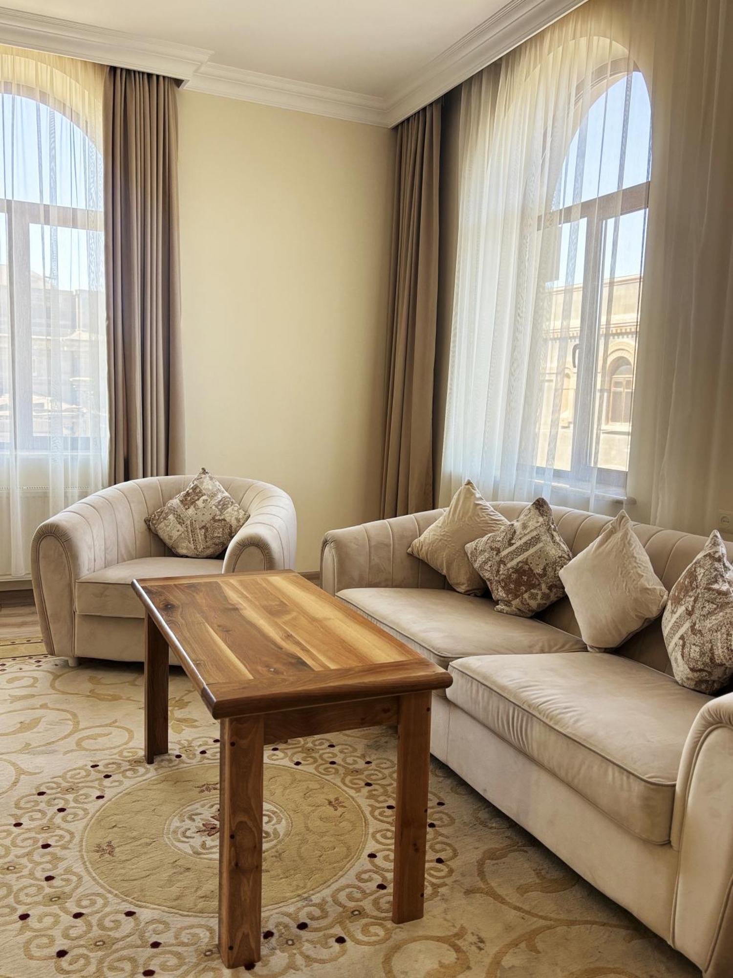 גיומרי 21 Rooms Hotel מראה חיצוני תמונה